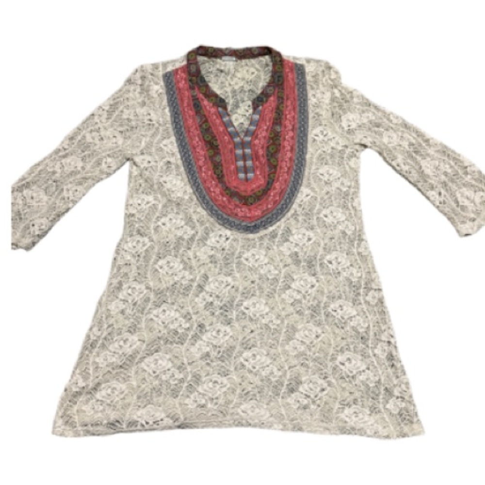 Gimmicks by BKE Cream Lace Tunic with orange  and Blue Accents